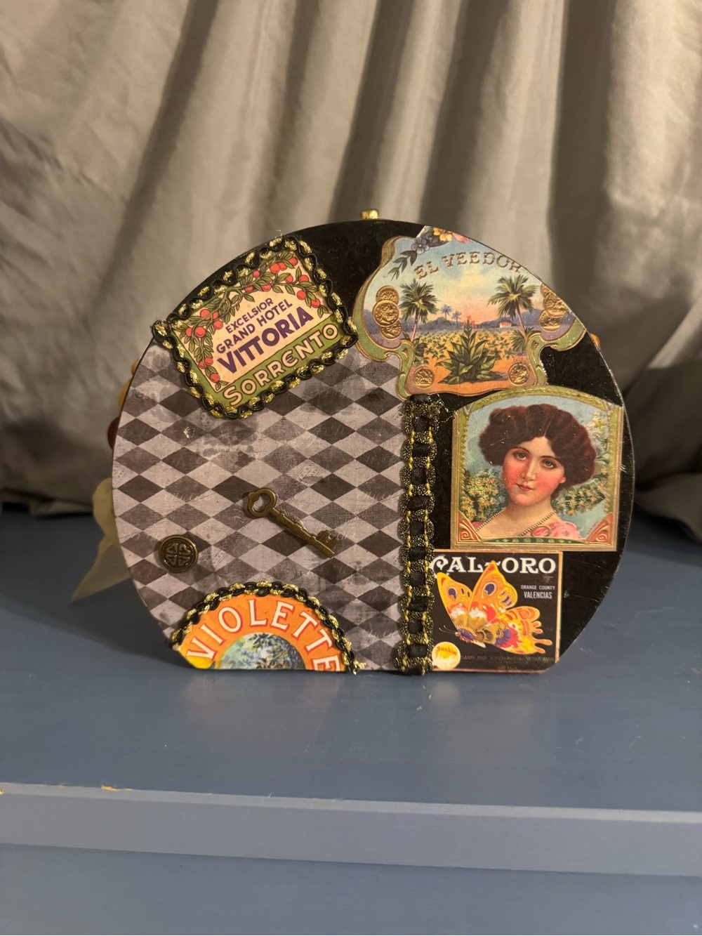 Round Decorative Women's Handbag in Black and Multi